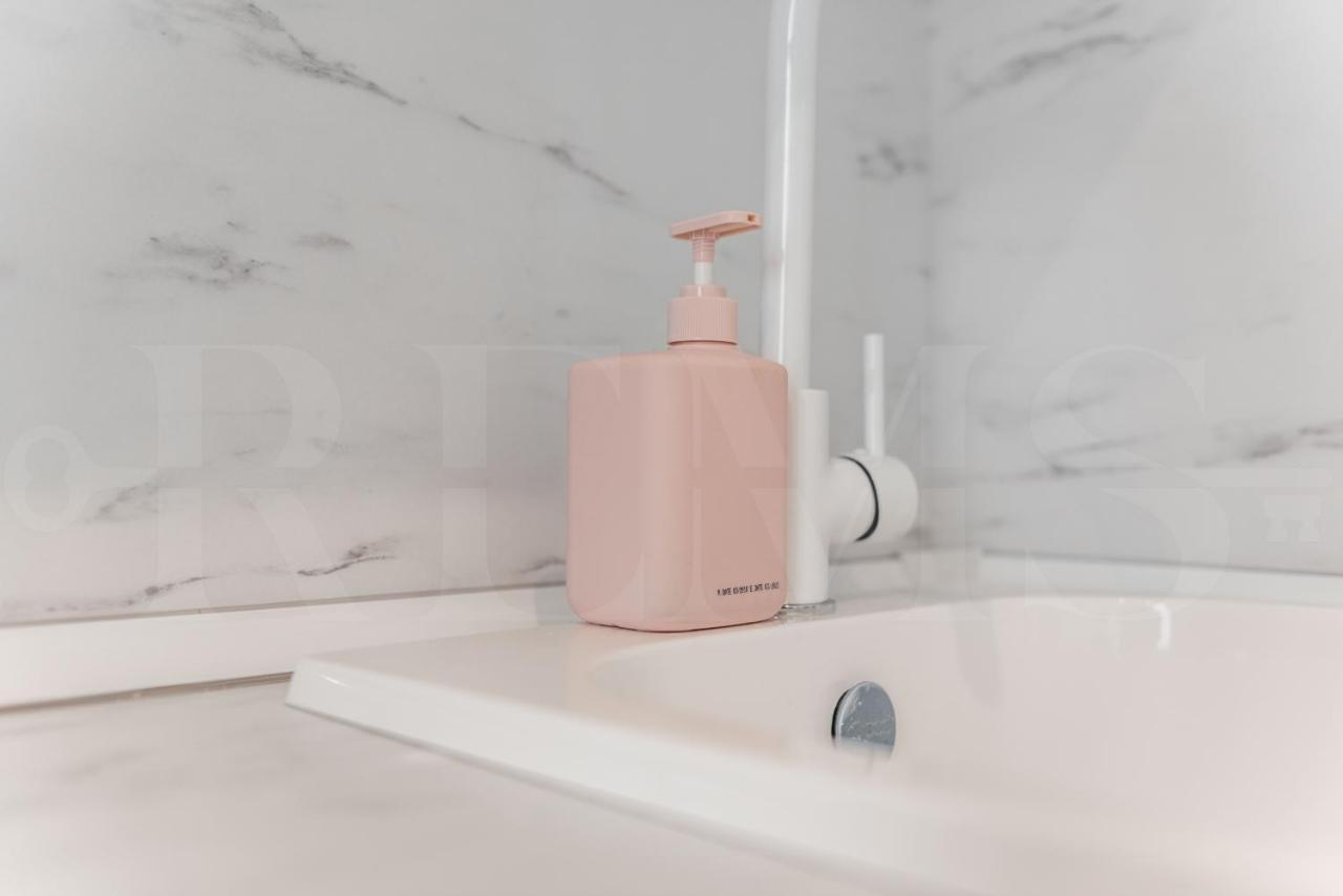 Designed Minimalist Apartment - Malaga Center By Rems Экстерьер фото